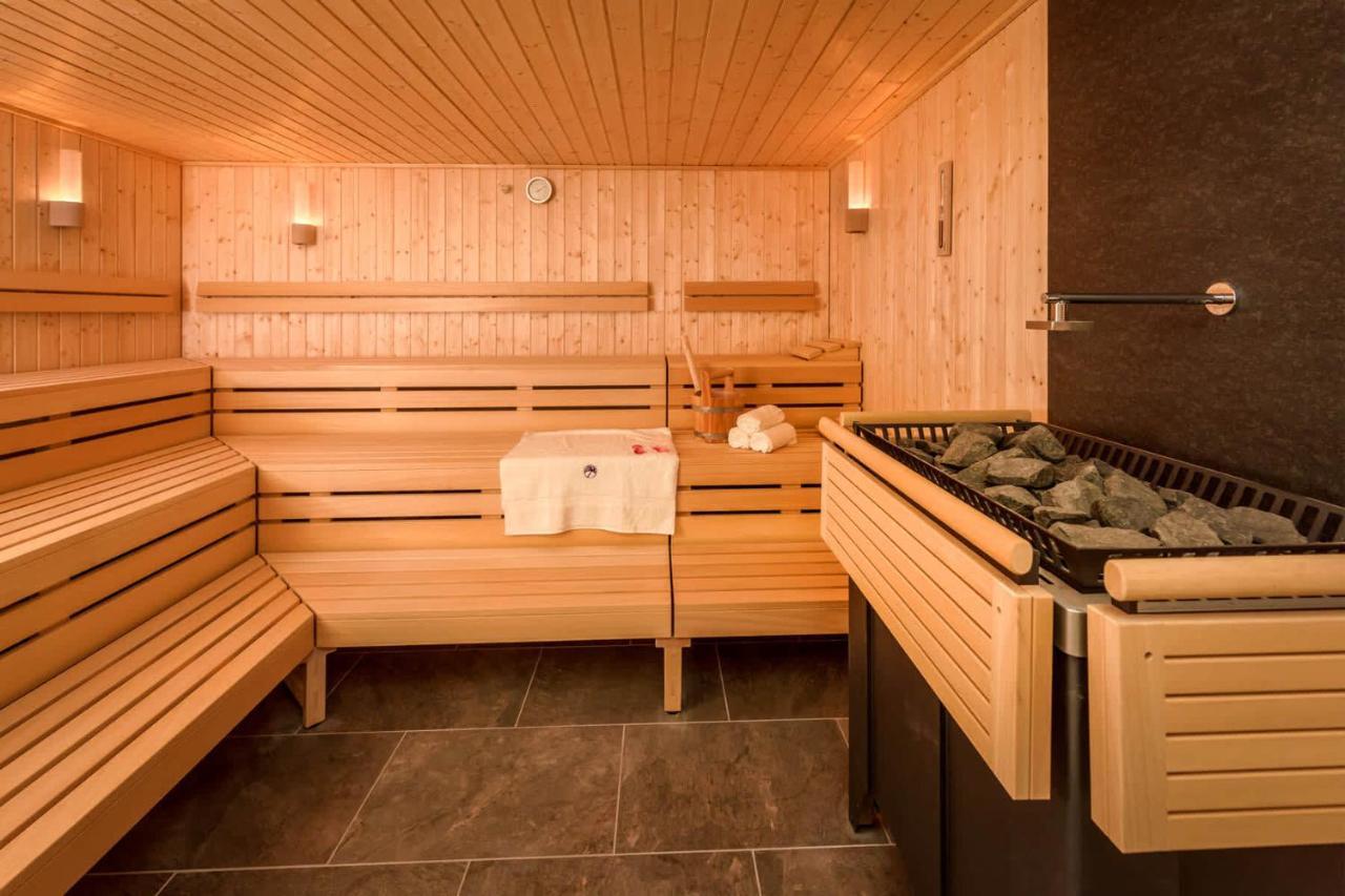 Spacious Primrose Lodge For 6 With Hot Tub At A Spa Resort Chudleigh Zewnętrze zdjęcie