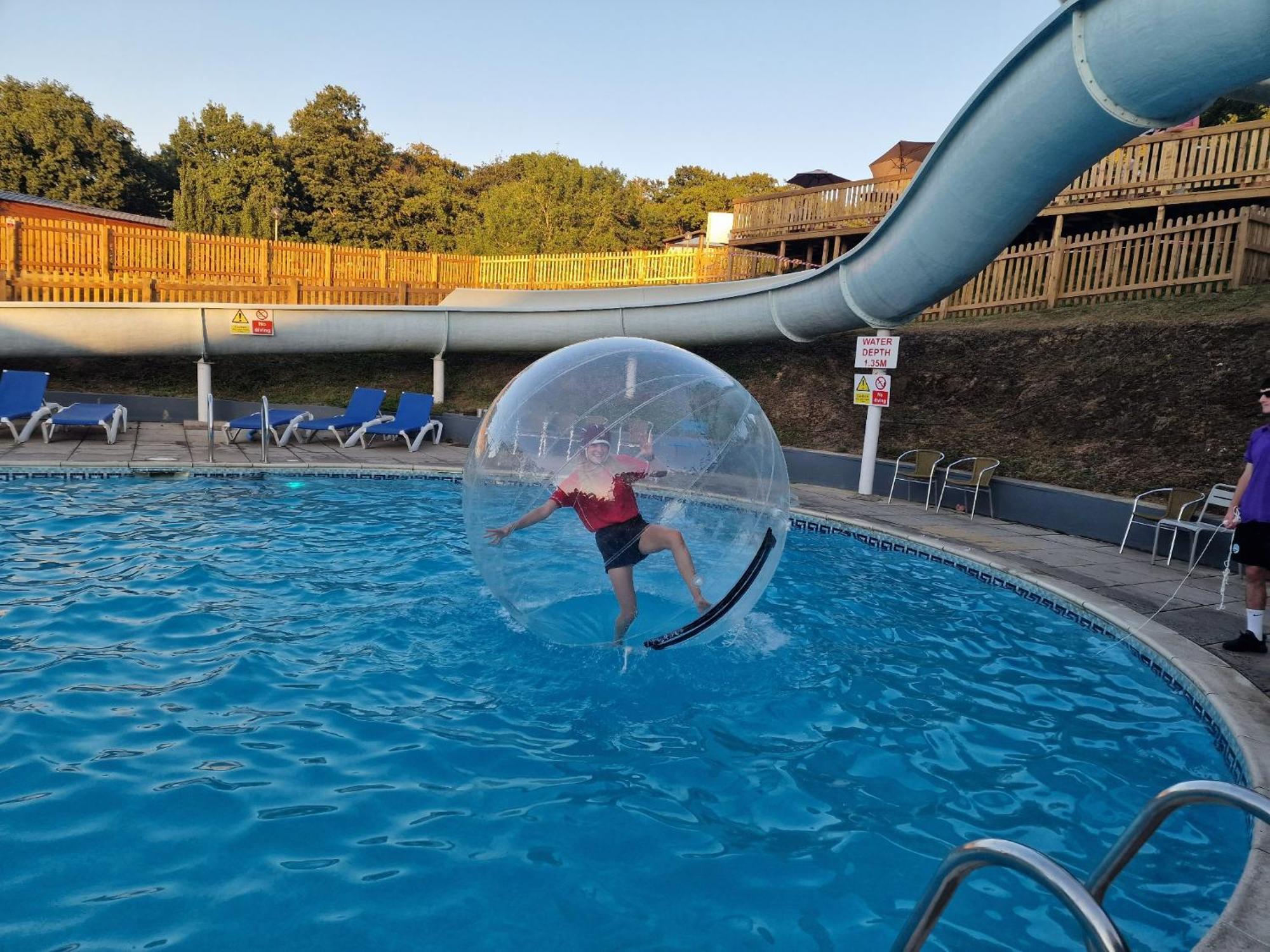 Spacious Primrose Lodge For 6 With Hot Tub At A Spa Resort Chudleigh Zewnętrze zdjęcie