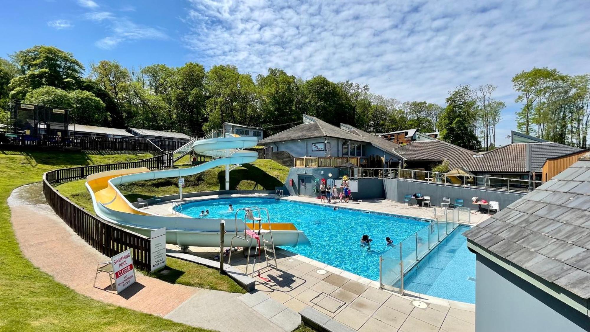 Spacious Primrose Lodge For 6 With Hot Tub At A Spa Resort Chudleigh Zewnętrze zdjęcie